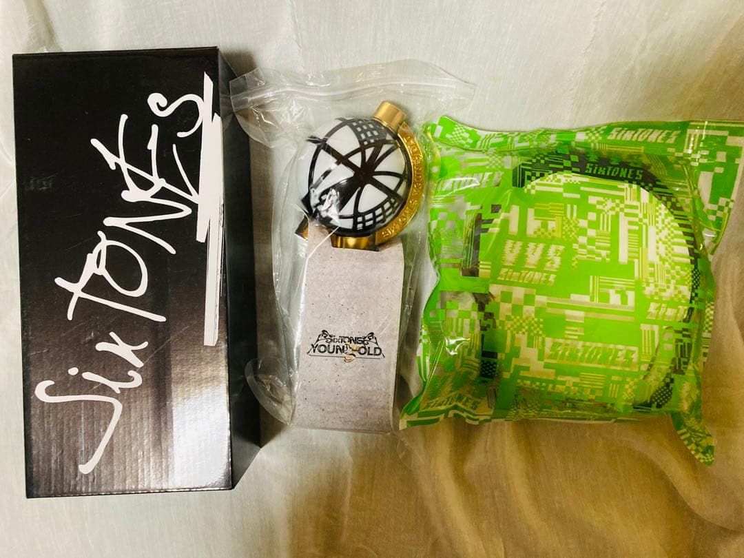 SixTONES ペンライト うちわ ツアーパンフレット グッズ まとめ バラ可