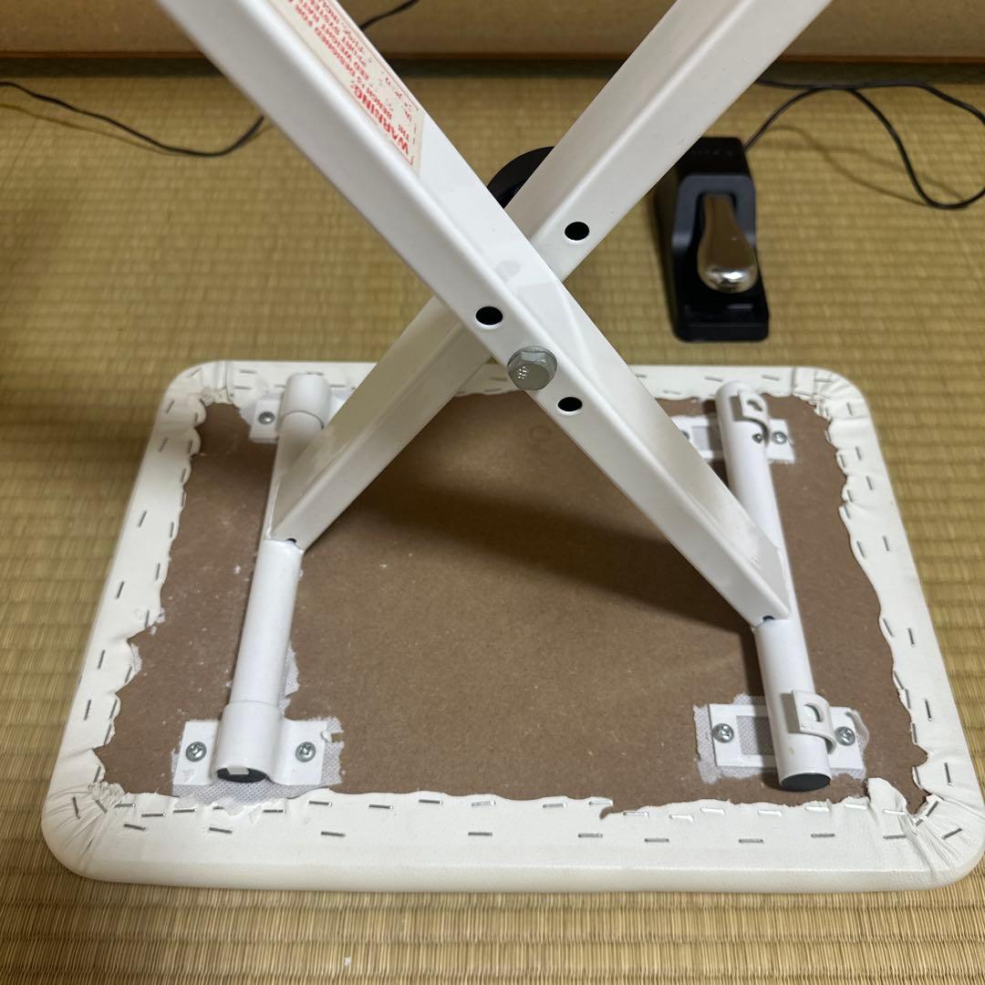 【値切OK】ジャンク KORG B1ピアノ ホワイト 椅子とピアノ台は別売