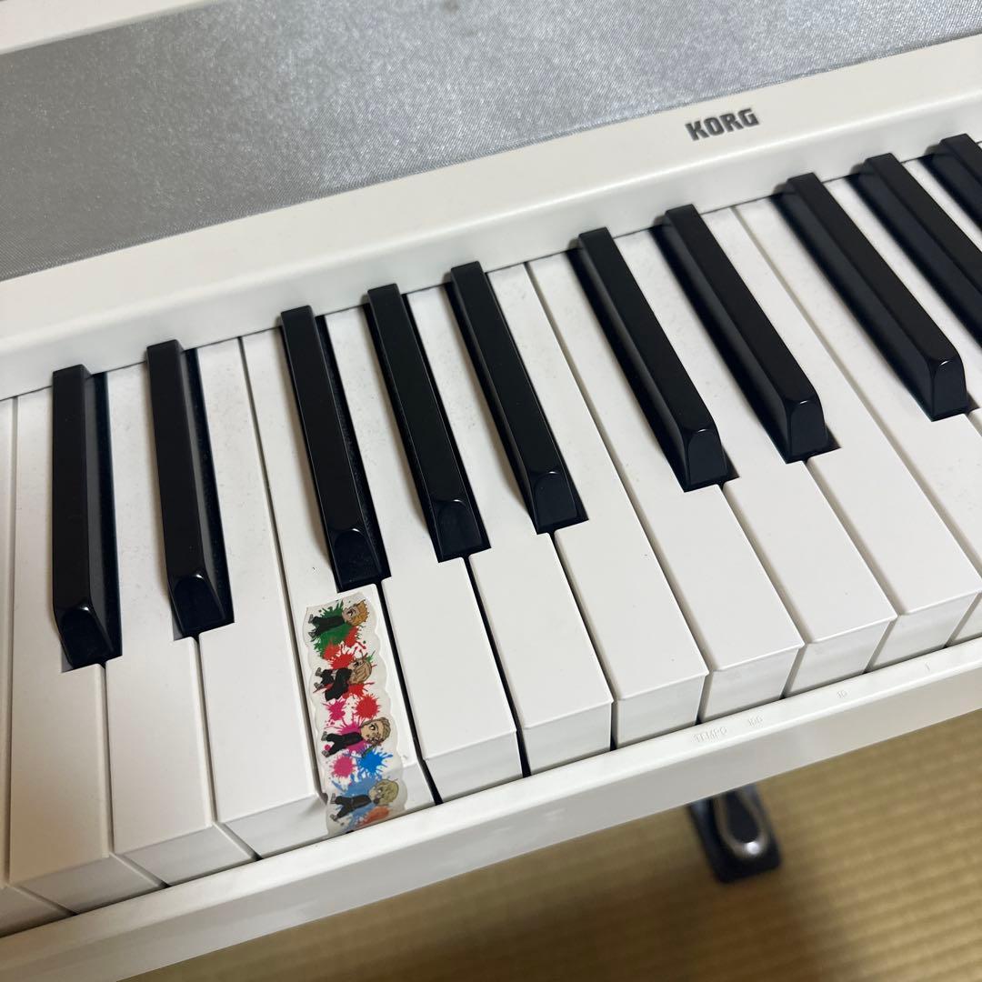 【値切OK】ジャンク KORG B1ピアノ ホワイト 椅子とピアノ台は別売
