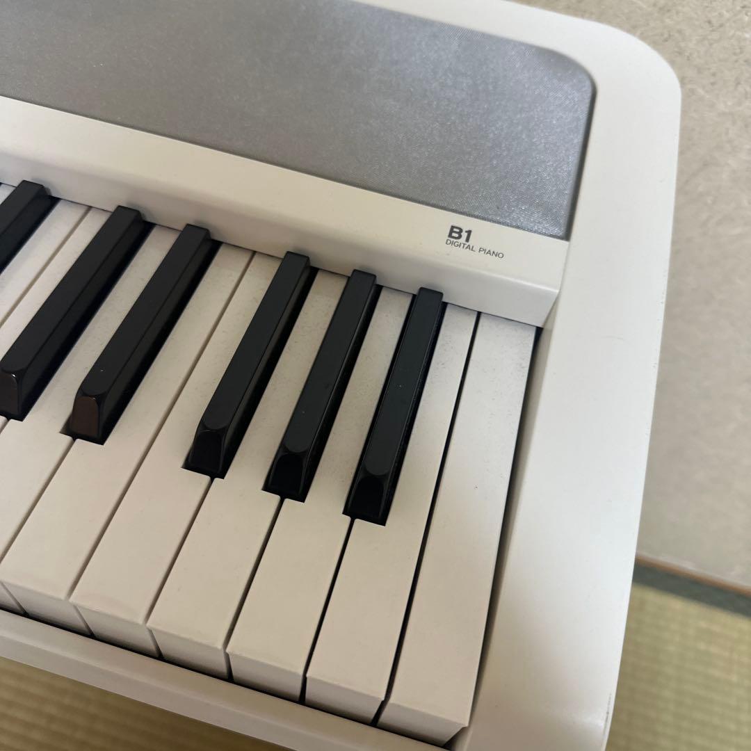 【値切OK】ジャンク KORG B1ピアノ ホワイト 椅子とピアノ台は別売