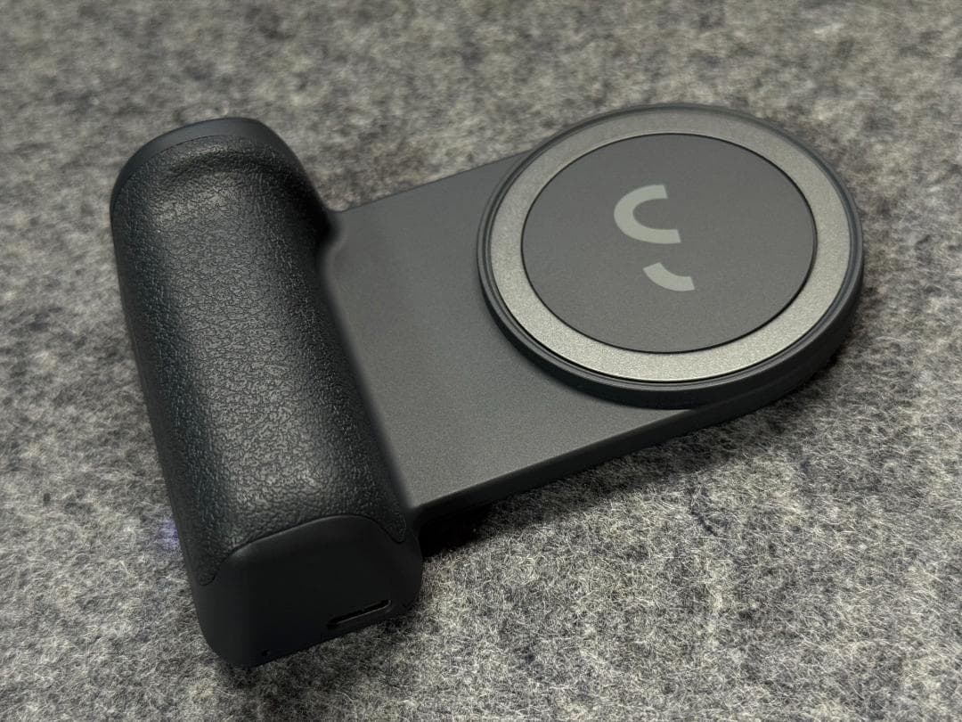 SnapGrip MagSafe対応 モバイルバッテリー内蔵カメラグリップ