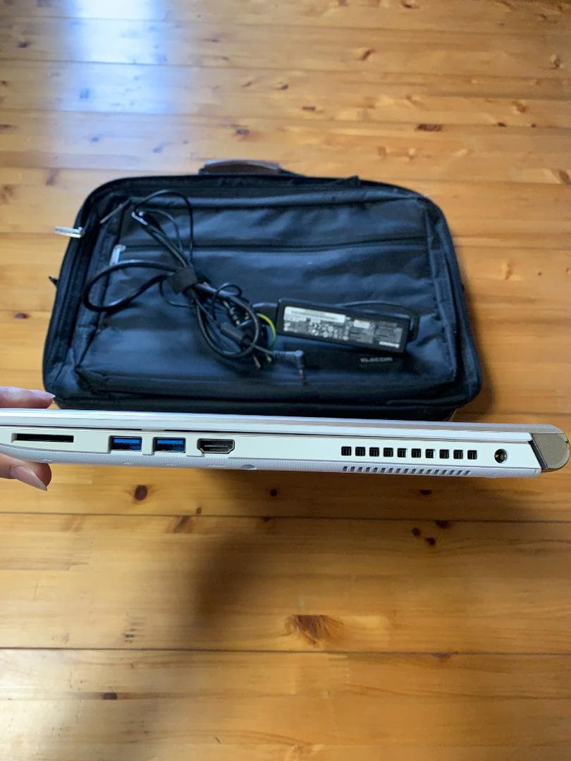 東芝 Win11 i7 SSD256GB メモリ12GB