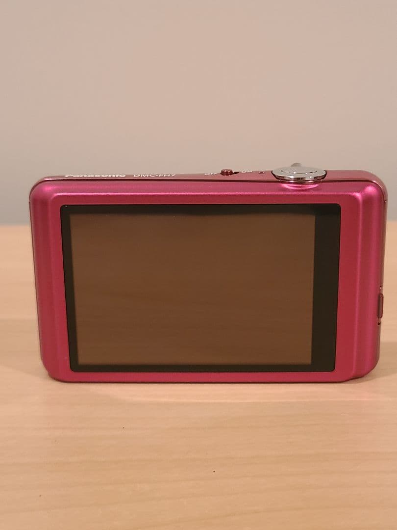 新品同様 Panasonic Lumix DMC-FH7 ピンク