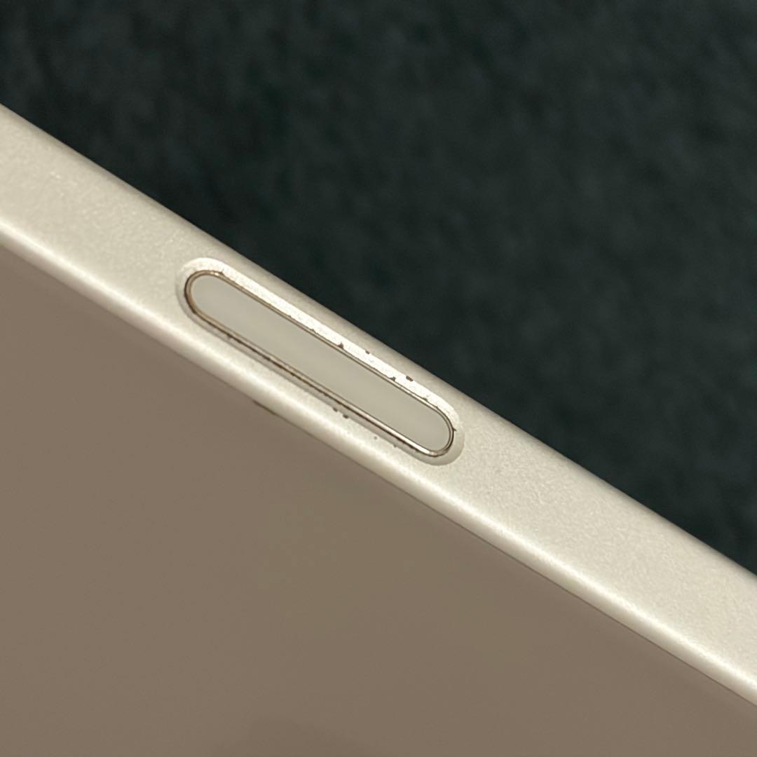iPhone16 マットホワイト 中古