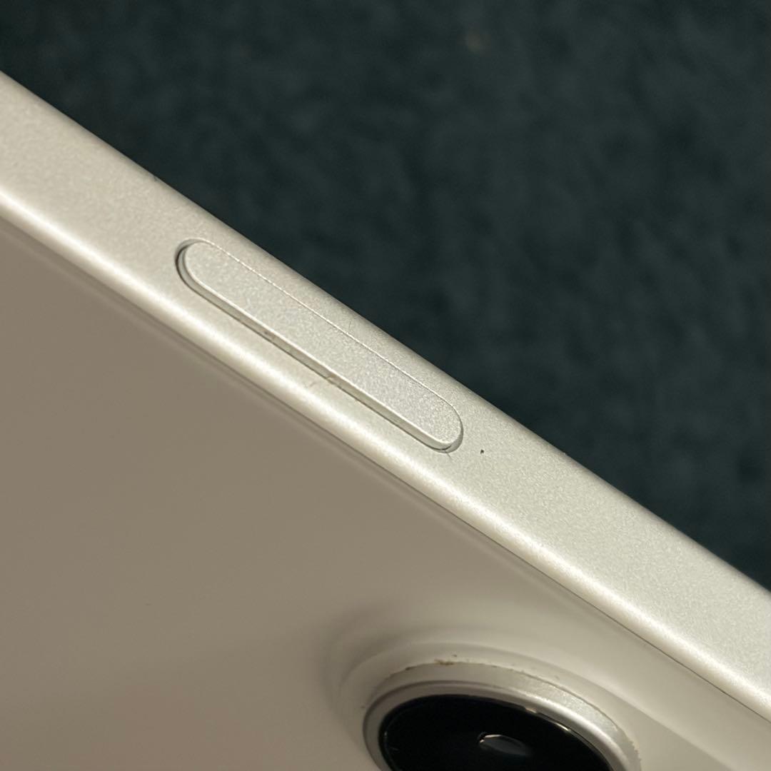 iPhone16 マットホワイト 中古