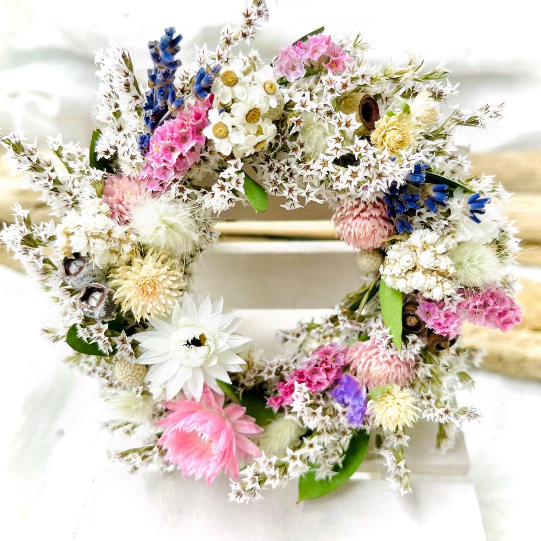 ドライフラワーリース　ドライフラワースワッグ　ユーカリ　ラナンキュラス  紫陽花