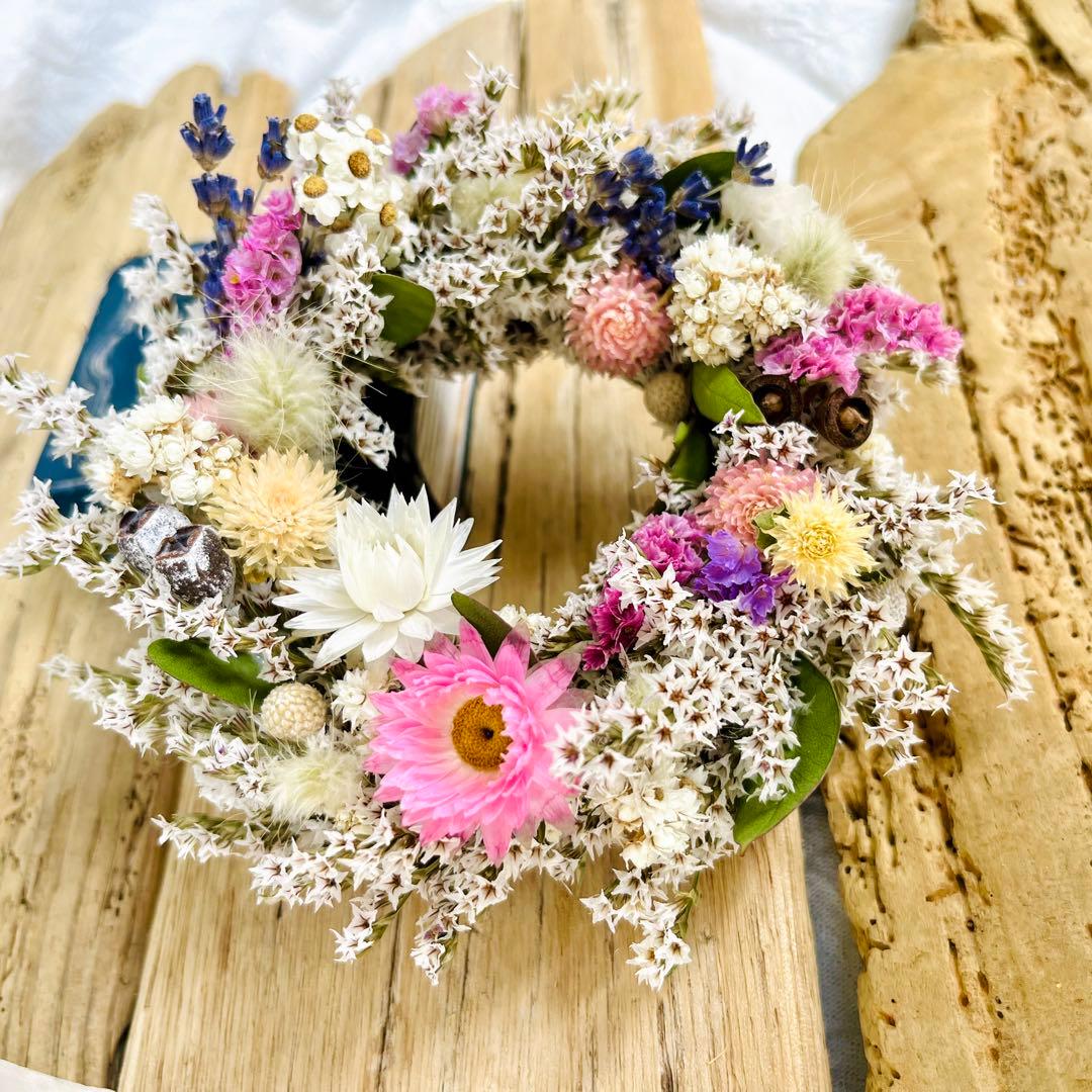 ドライフラワーリース　ドライフラワースワッグ　ユーカリ　ラナンキュラス  紫陽花