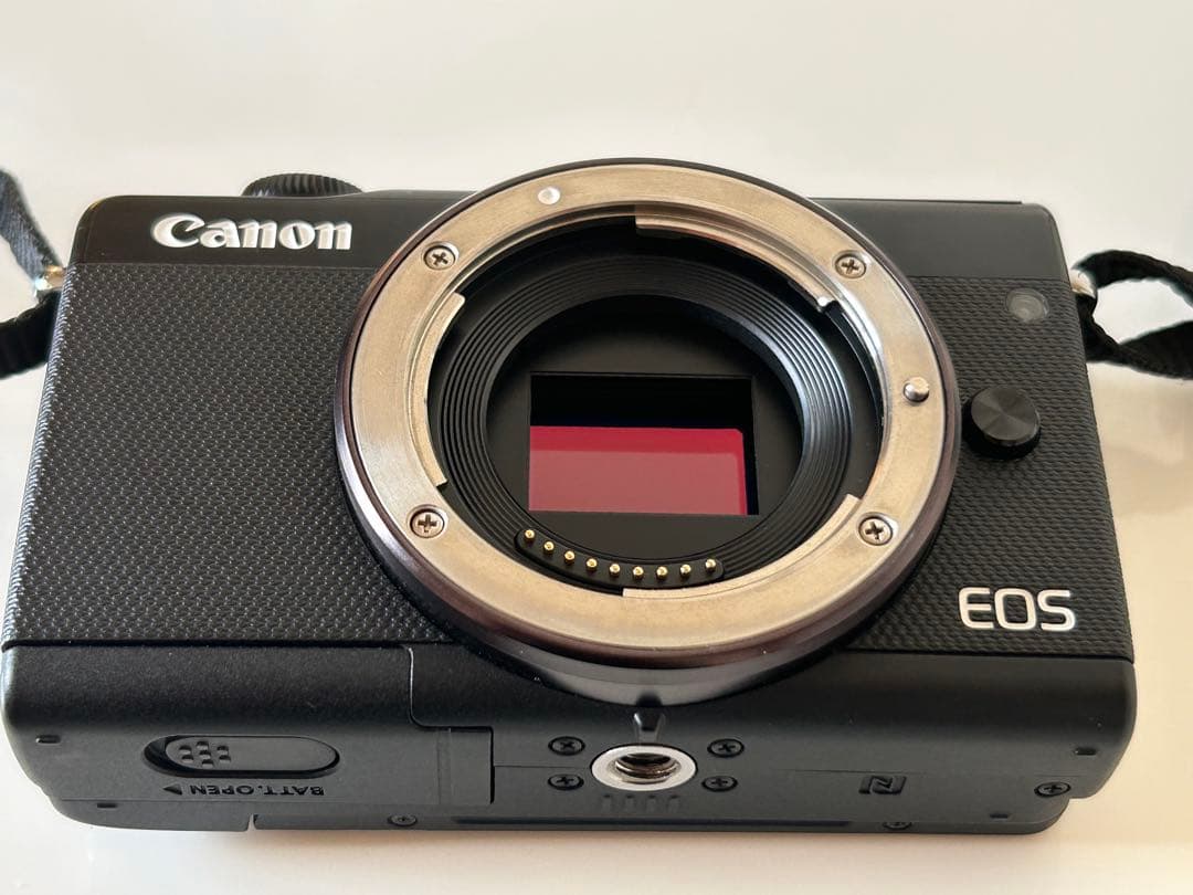 Canon EOS M100 ダブルレンズキット　ブラック