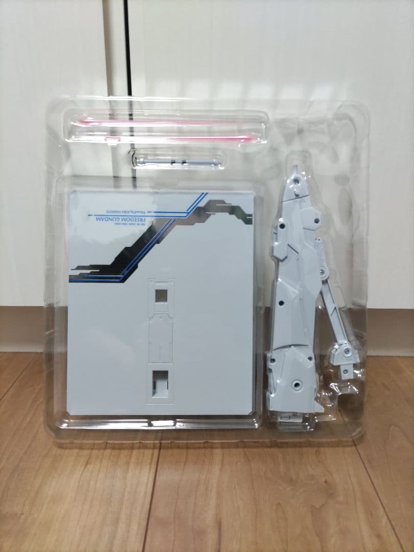 メタルビルド　フリーダムガンダム CONCEPT 2  SPARKLE