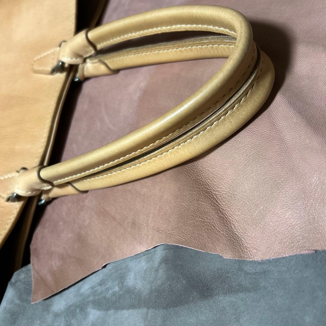 ヌメ革　総手縫　トートバッグ 大きめ　タンニン鞣し