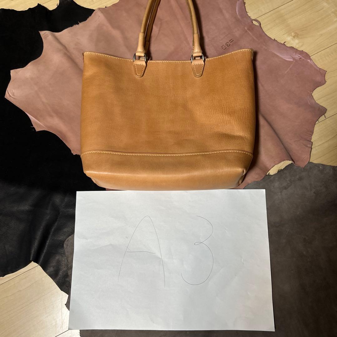 ヌメ革　総手縫　トートバッグ 大きめ　タンニン鞣し