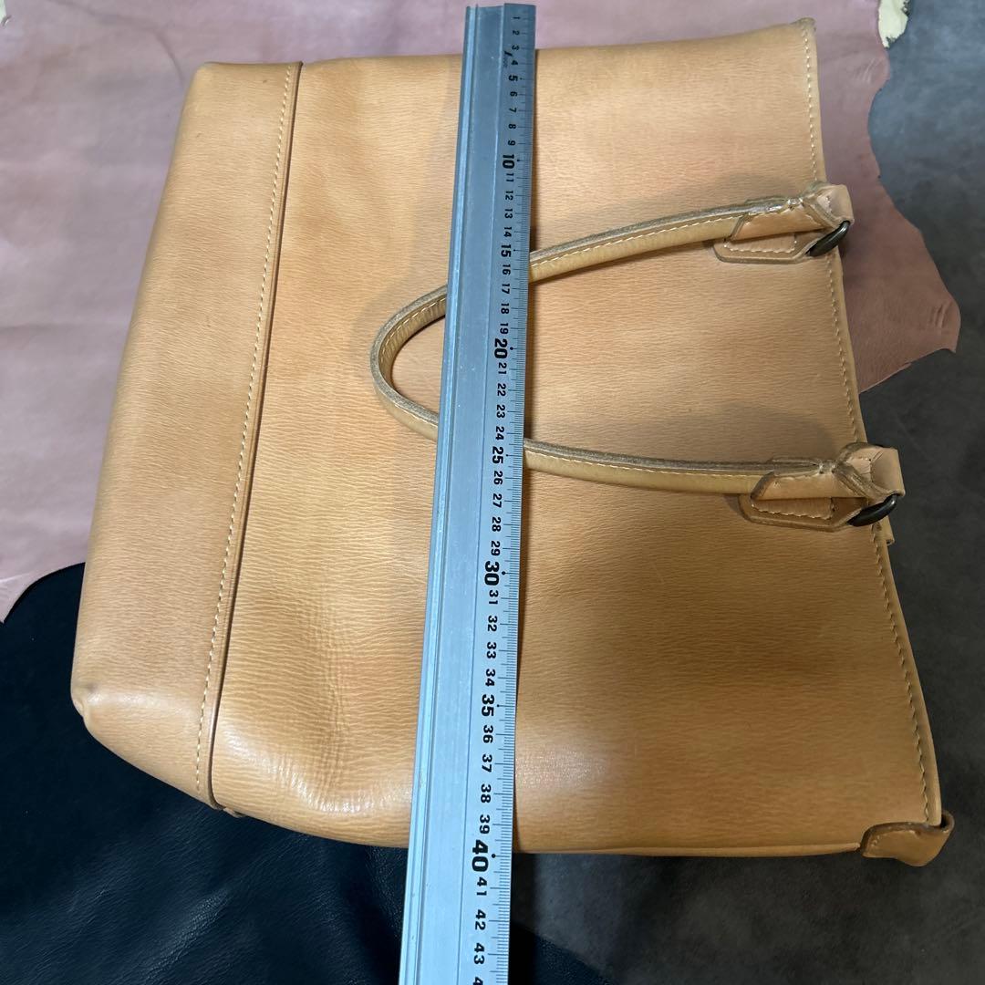 ヌメ革　総手縫　トートバッグ 大きめ　タンニン鞣し