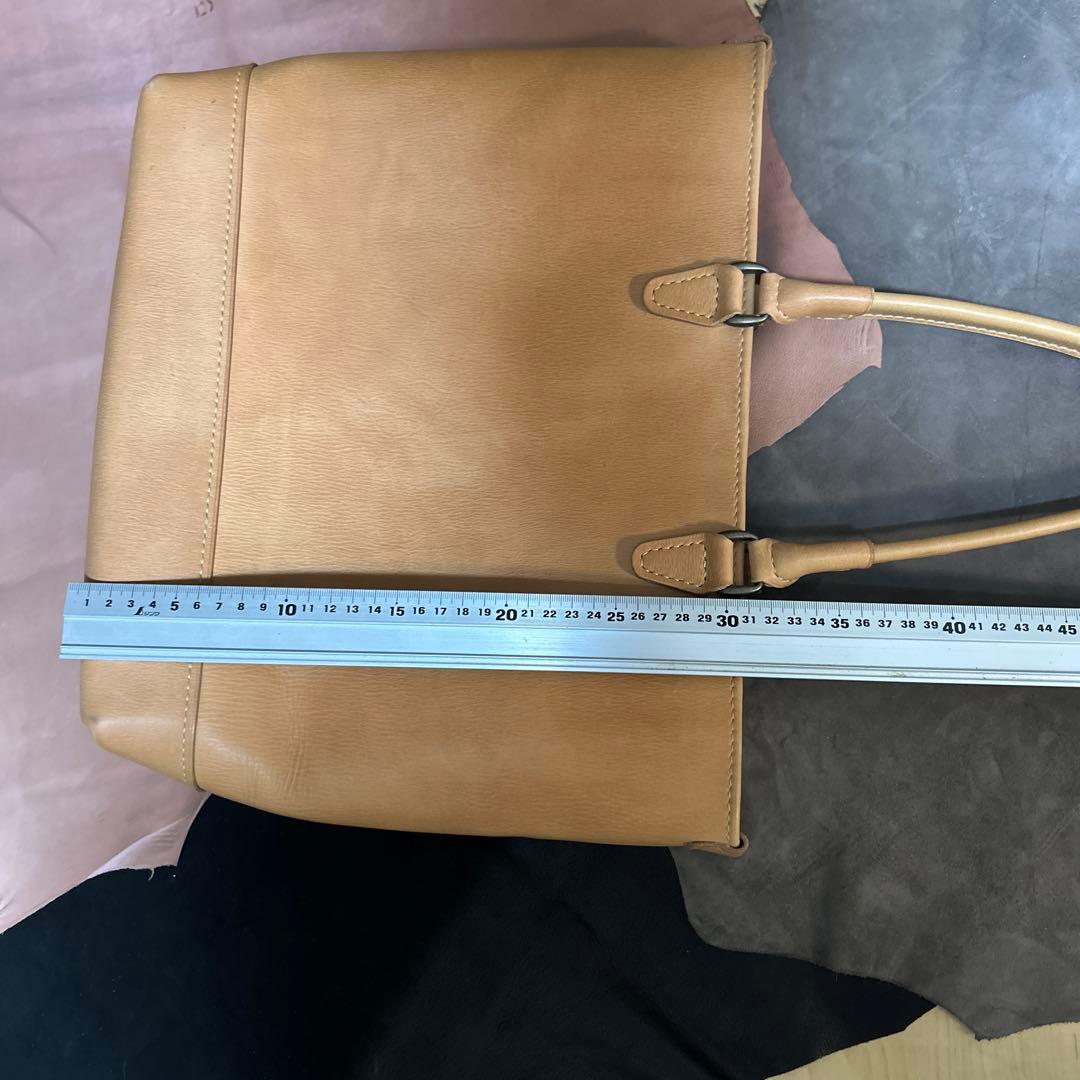 ヌメ革　総手縫　トートバッグ 大きめ　タンニン鞣し