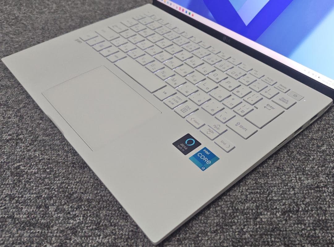 ★交渉成立済　新品並 LG gram 14 core i3 11th 8GB