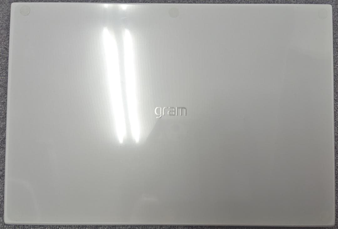 ★交渉成立済　新品並 LG gram 14 core i3 11th 8GB