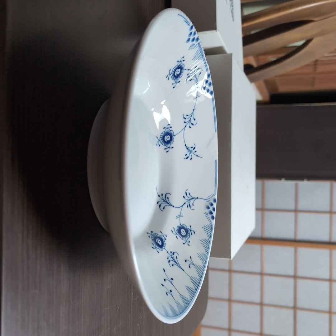 ロイヤルコペンハーゲン デンマーク製 青い花模様 陶器皿直径25cm　高さ6cm