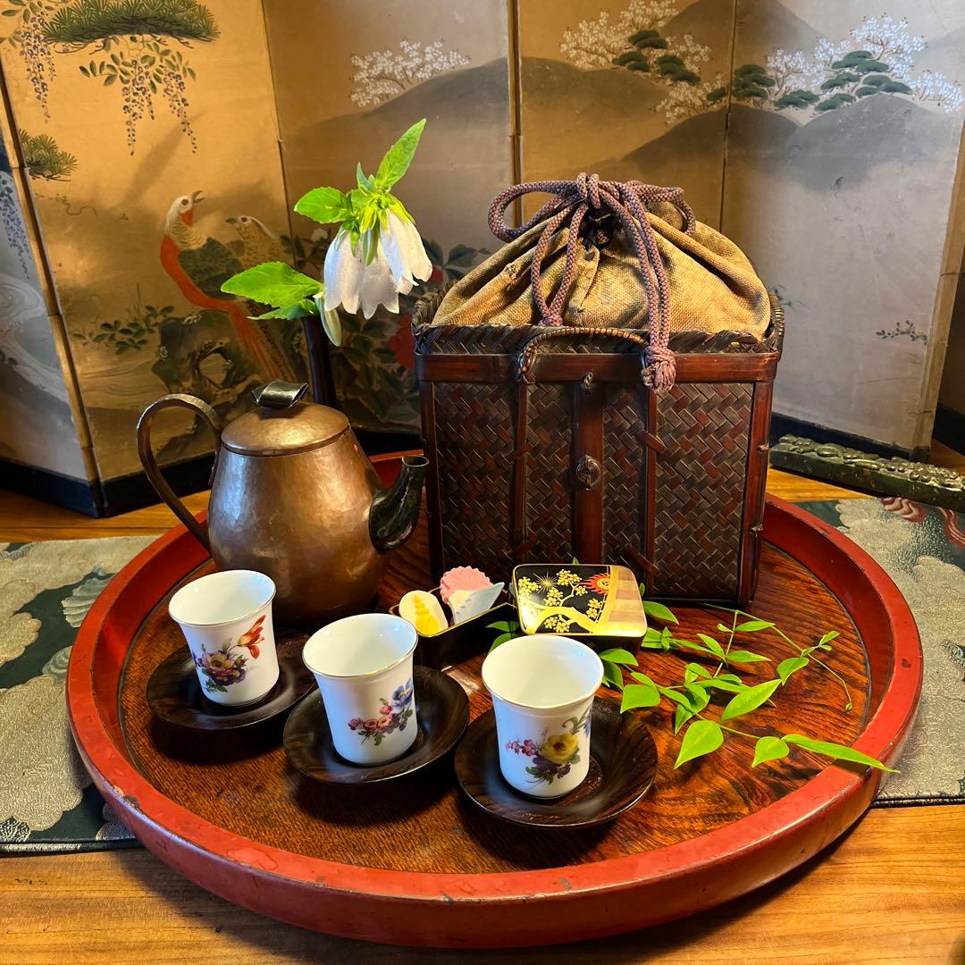 A837 時代巾着茶籠　茶道具　煎茶道具更紗　　竹細工　　銘有り（光寿）仕覆付き