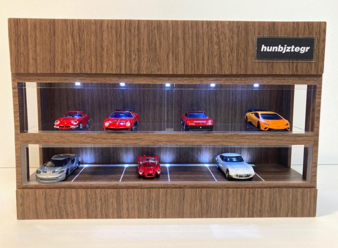 1/64展示16台可・W300ウォールナット・ディスプレーBOX /ネオジオラマ