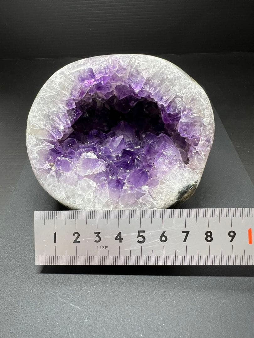 A679希少！美しい紫色 高品質天然アメジストドーム 置物