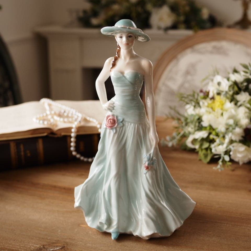 【美品】英国ロイヤルウースター Serena 1997年製 フィギュリン