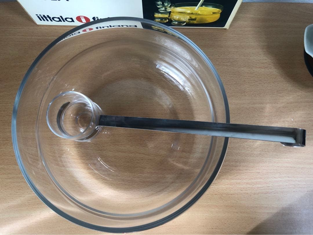 イッタラ　パウラ　ポンチボウルとレードル