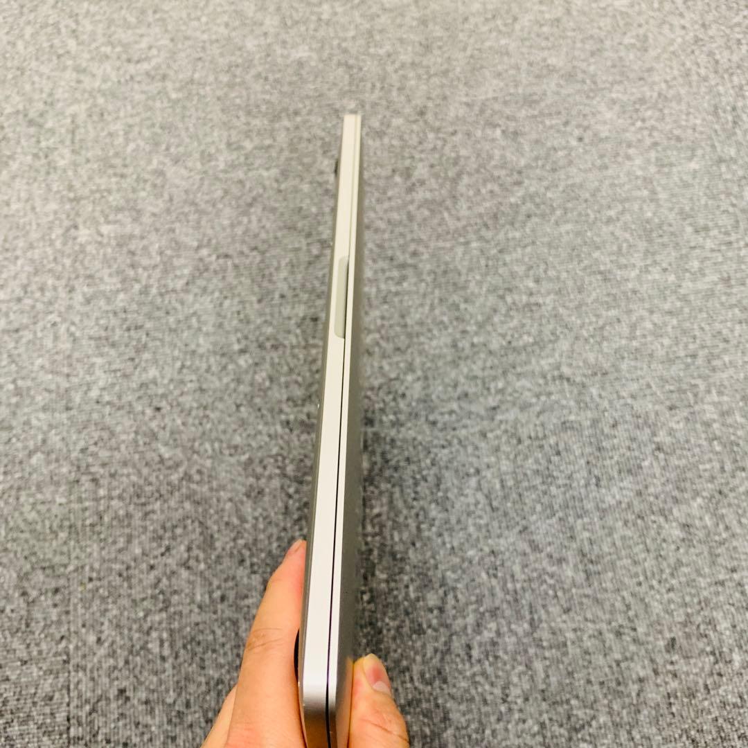 MacBook Pro 2019 i7/16GB/SSD 256GB 美品