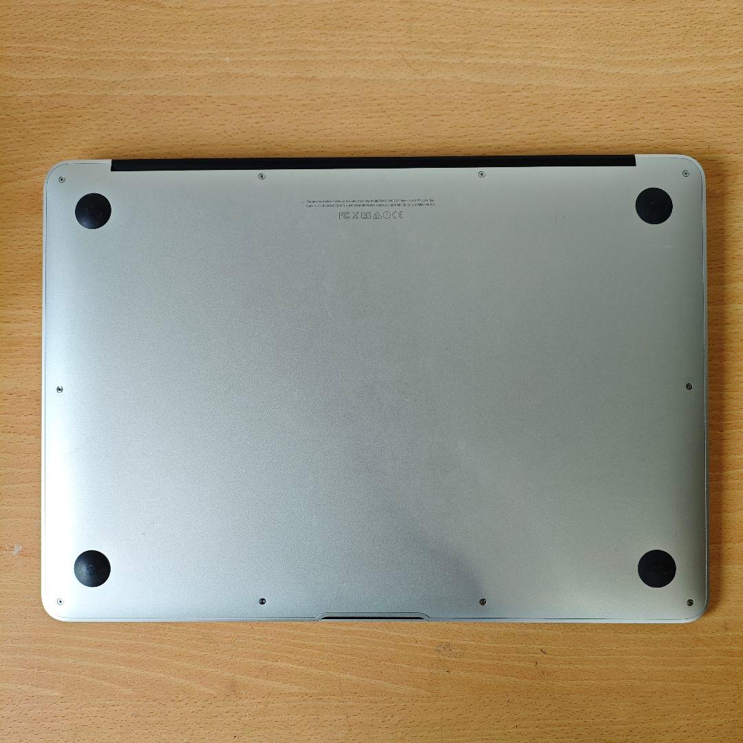 【ds】Macbook Air 13インチ i5 8G バッテリー◯