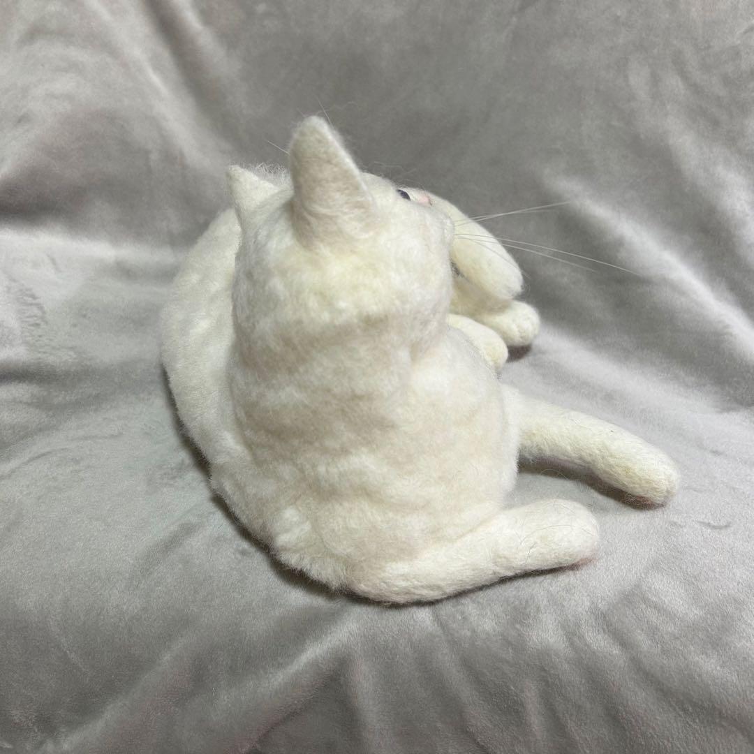 羊毛フェルト 猫 ハンドメイド　front