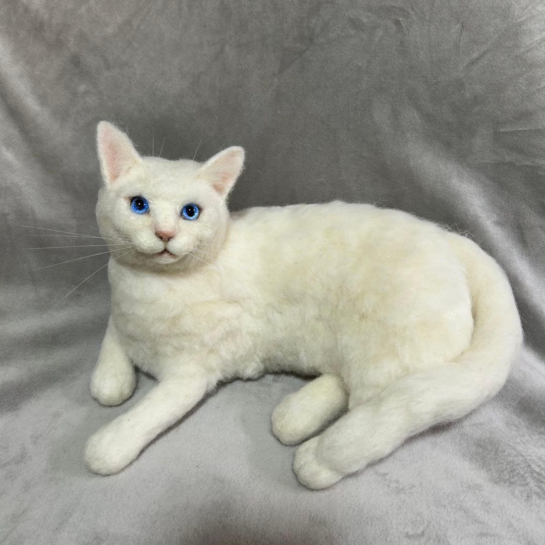 羊毛フェルト 猫 ハンドメイド　front