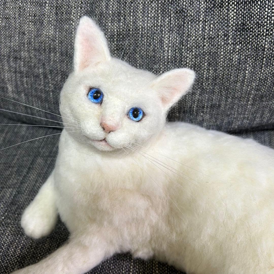 羊毛フェルト 猫 ハンドメイド　front