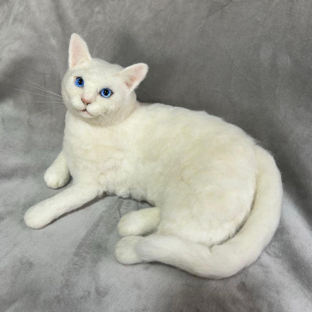 羊毛フェルト 猫 ハンドメイド　front