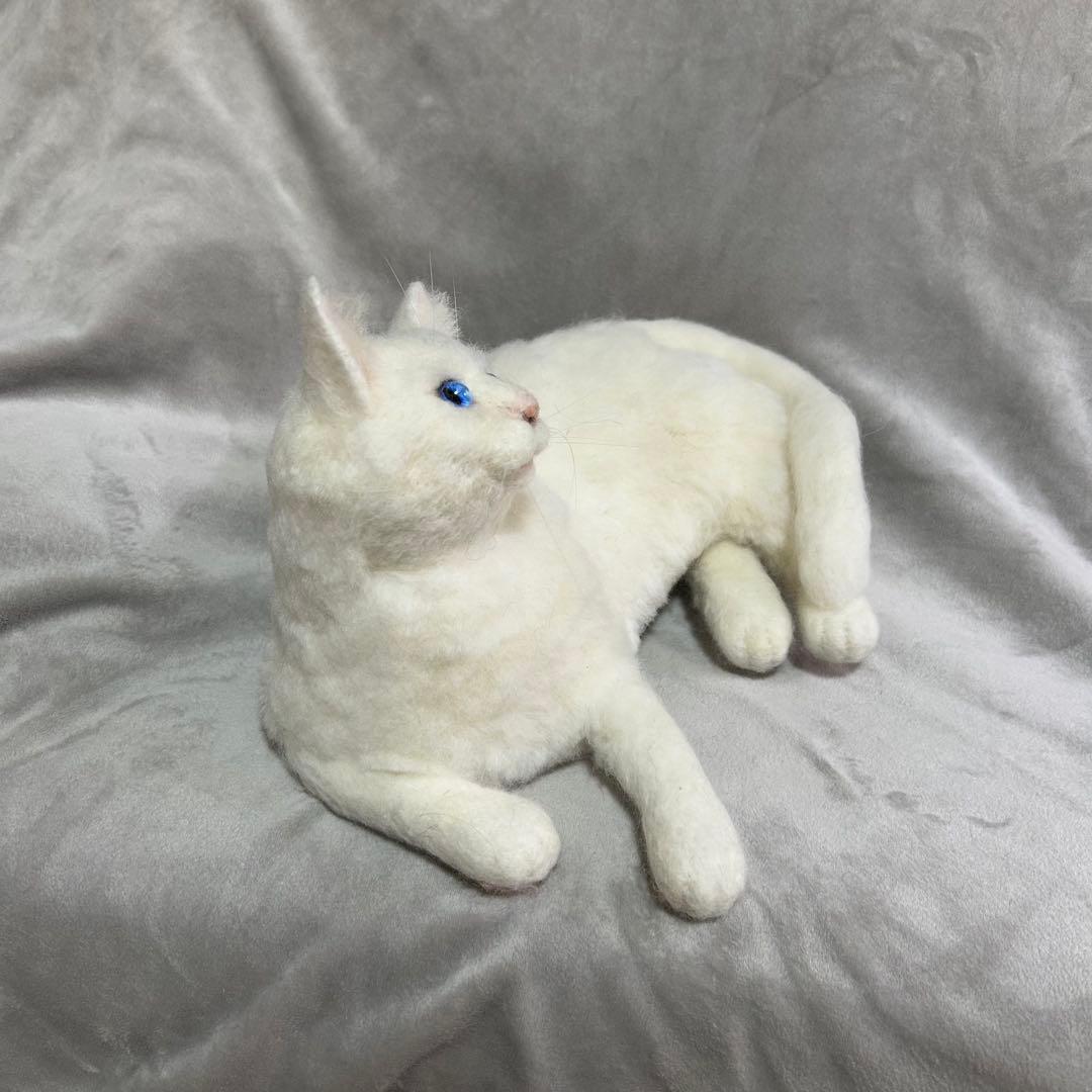 羊毛フェルト 猫 ハンドメイド　front