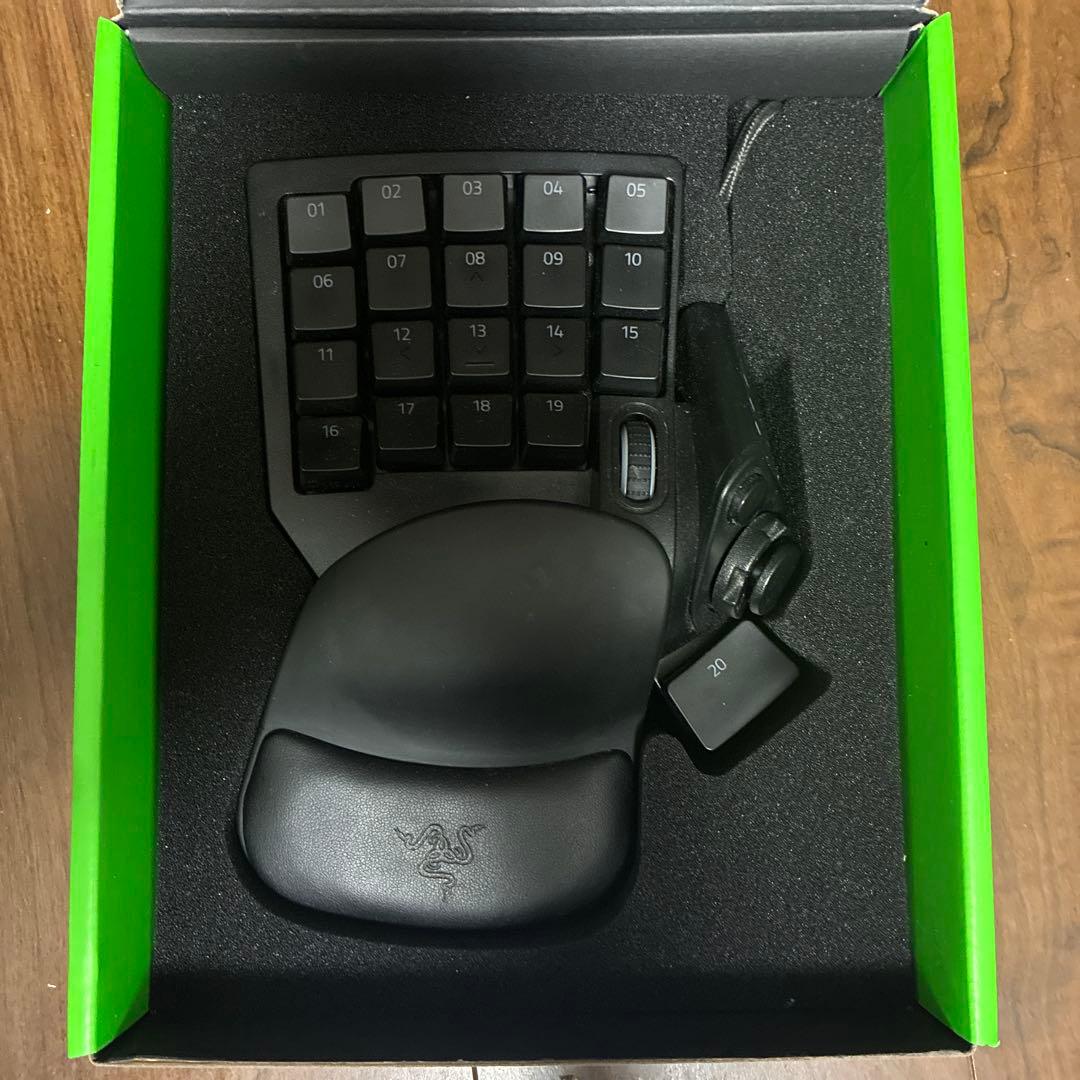 Razer Tartaros Pro 黒　左手キーボード