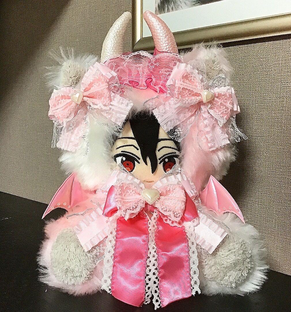 【123】猫　デビル　ピンク×ホワイト　おすわり　ぬい服　16cm 着ぐるみ