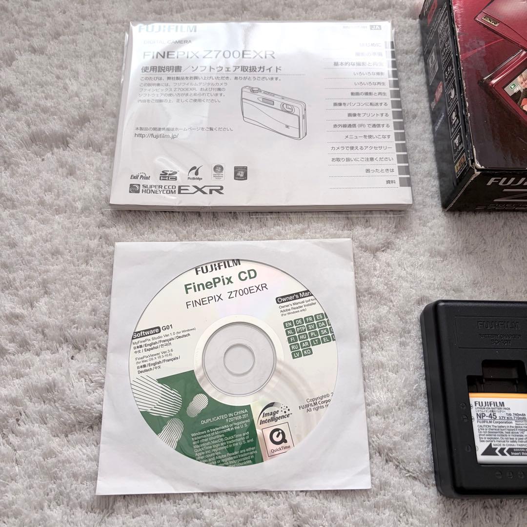 美品【動作確認済】FUJIFILM 富士フイルム FINEPIX Z700EXR