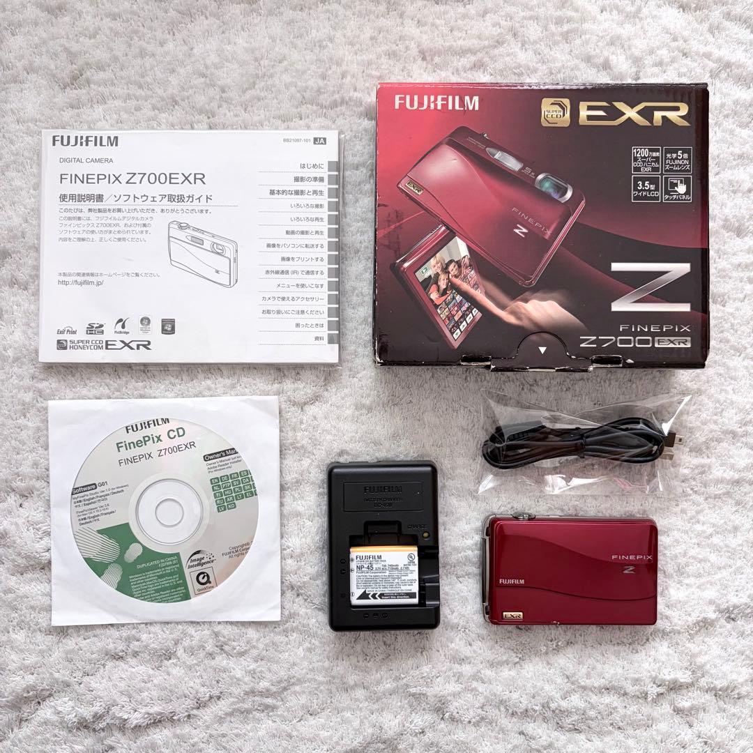 美品【動作確認済】FUJIFILM 富士フイルム FINEPIX Z700EXR