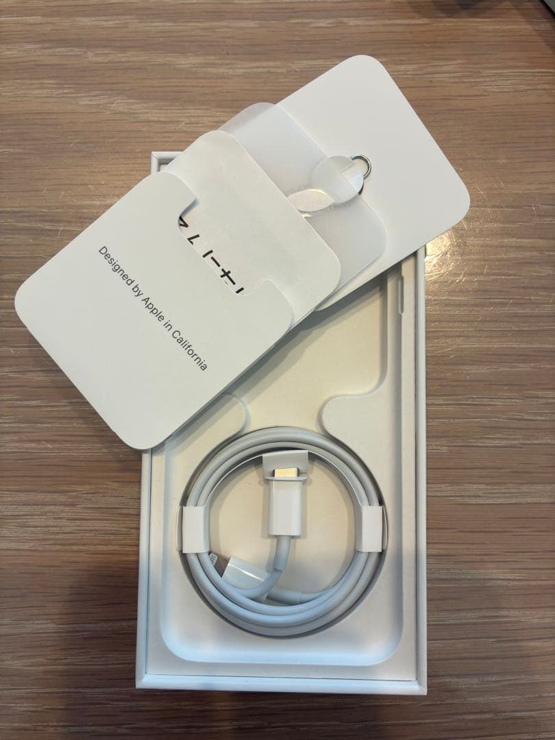 値下中　美品　iPhone SE 第2世代　128GB 白　SIMフリー　即使可