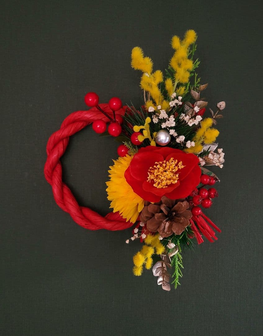 しめ縄リース　かすみそうドライフラワー　冬リース　お正月　赤　椿　ミモザ