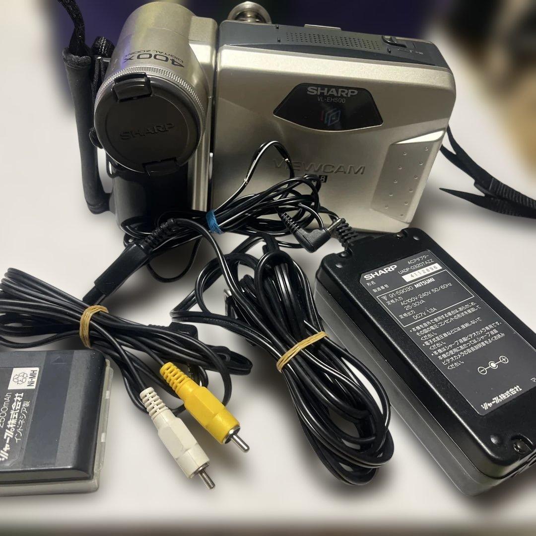 SHARP VideoHi8 ビデオカメラ　VL-EH500 ①
