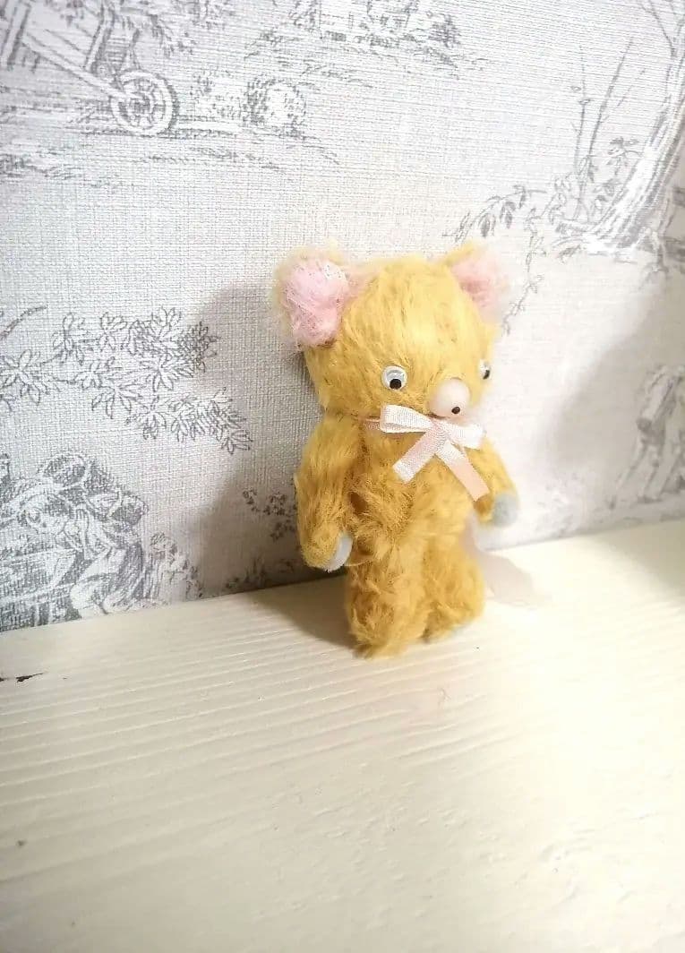 ◇◼︎ ハンドメイド作家さま*　キョロ目くまちゃん ◼︎◇テディベア　ぬいぐるみ