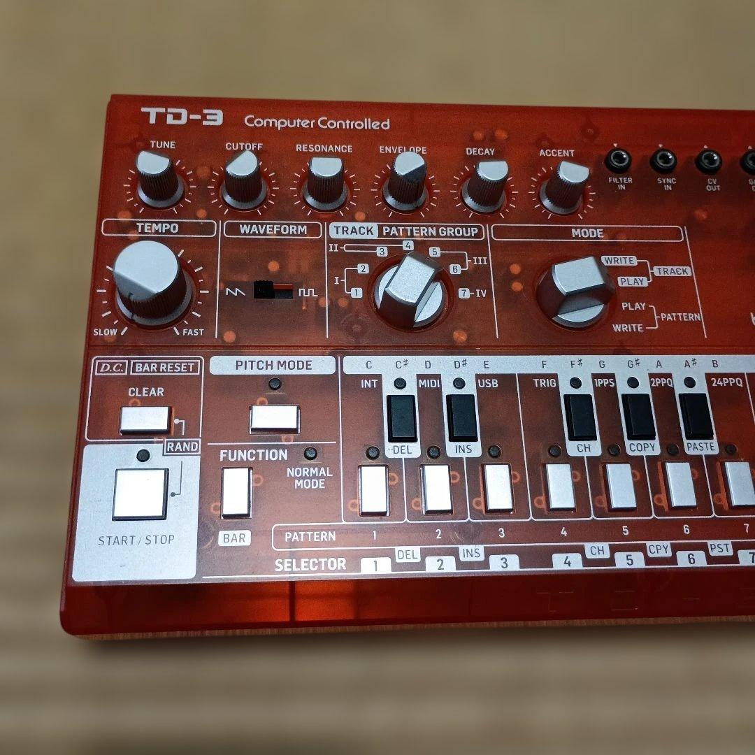 鍵盤楽器 behringer td-3-tg