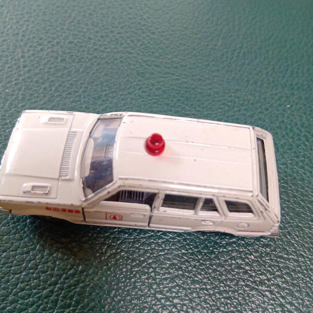 トミカ 昭和 消防車 日本製　献血運搬車 パトカー　CROWN JAPAN