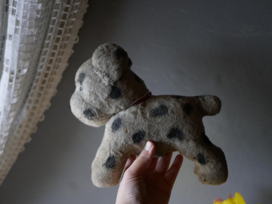 ドット柄のワンちゃん　犬　アンティークトイ　ぬいぐるみ　フランスアンティーク