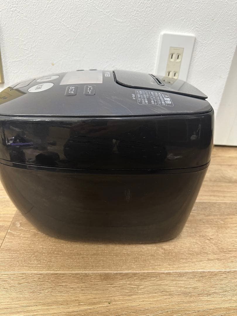 タイガーTIGER 圧力IHジャー炊飯器　炊きたて　JPB-H101 黒