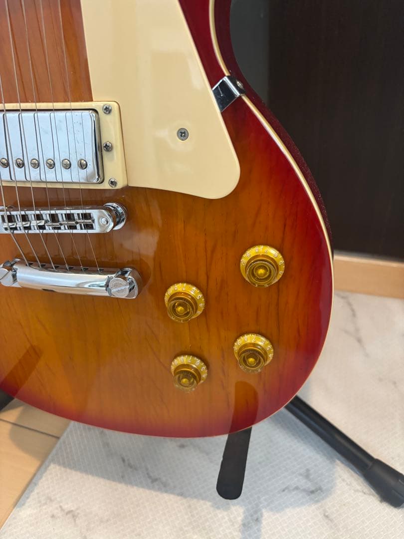 Legend レスポールスタンダード　エレキギター サンバースト
