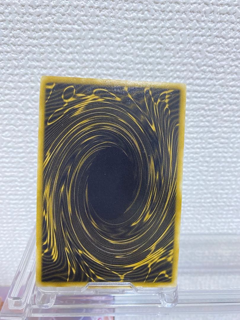 オベリスクの巨神兵 オシリスの天空竜 ラーの翼神竜 G4 シークレット 三幻神