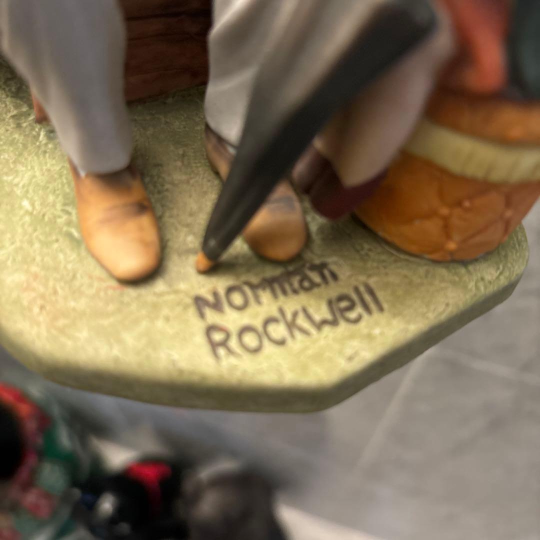 米80年代ノーマンロックウェルの映画のワンシーンのような芸術作品「医者と人形」