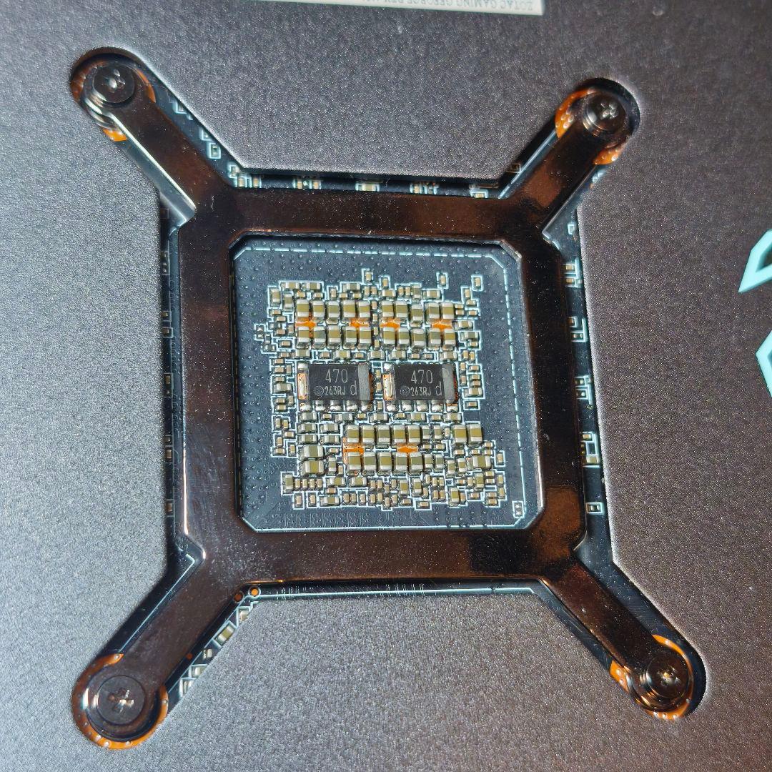グラフィックボード・グラボ・ビデオカード Zotac RTX4080 TRINITY OC 16GB