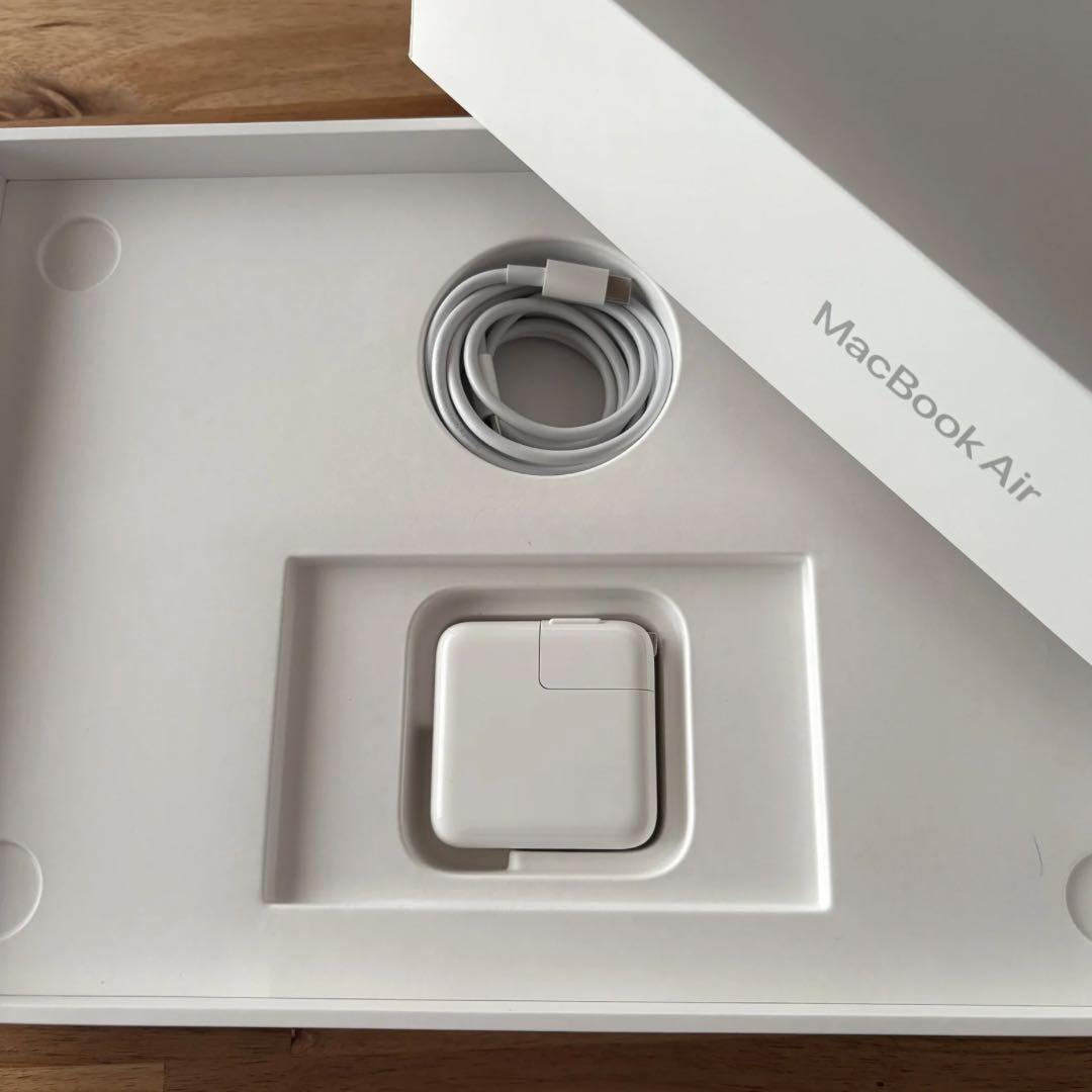 【美品】MacBook Air M1 13インチ 8GB 256GB シルバー