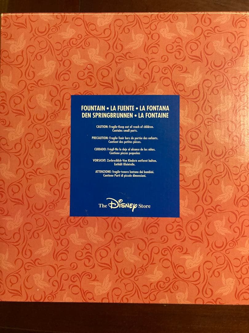 ディズニーストア　白雪姫と七人の小人 噴水　フィギュア　ファウンテン